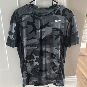 Men’s Nike Pro Fitted Shirt size Medium.  This is 100% authentic.